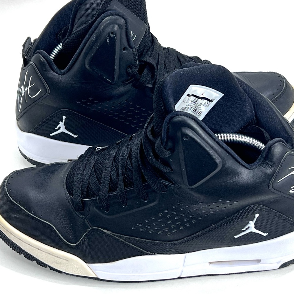 Jordan | 629877-008 | Men's Basketball Shoes | Size 9.5 | High Top